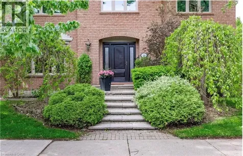 500 Blenheim Crescent Oakville ON L6J 6P7