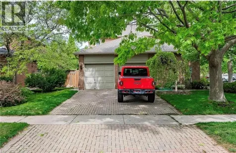 500 Blenheim Crescent Oakville ON L6J 6P7