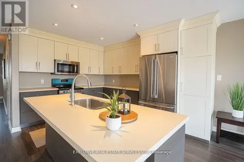 153 Fairfield Drive Stratford ON N5A 6S2