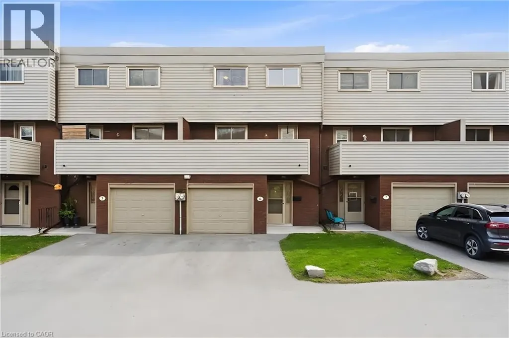 23 Watsons Lane Dundas ON L9H 5G9
