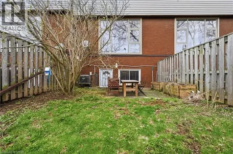 23 Watsons Lane Dundas ON L9H 5G9