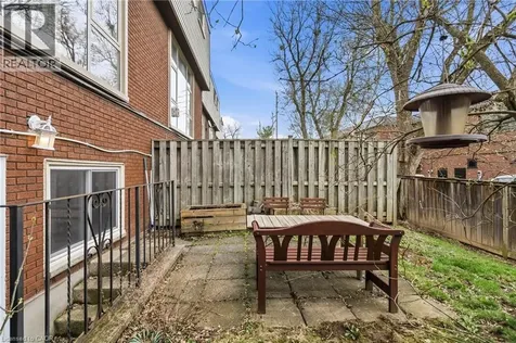 23 Watsons Lane Dundas ON L9H 5G9