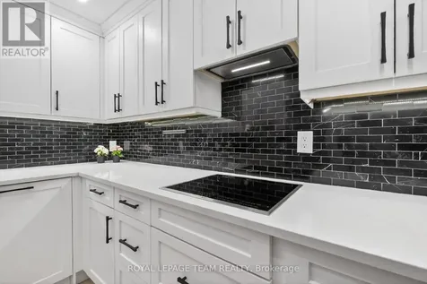515 St Laurent Boulevard Ottawa ON K1L 3X5