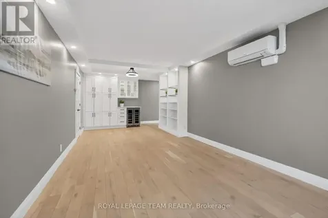 515 St Laurent Boulevard Ottawa ON K1L 3X5