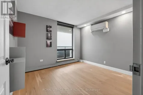 515 St Laurent Boulevard Ottawa ON K1L 3X5