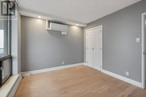 515 St Laurent Boulevard Ottawa ON K1L 3X5