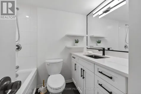 515 St Laurent Boulevard Ottawa ON K1L 3X5