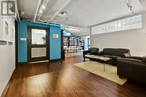 515 St Laurent Boulevard Ottawa ON K1L 3X5