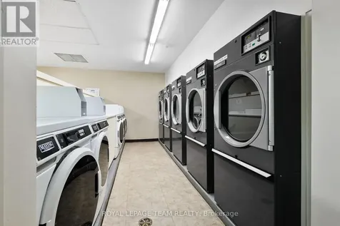 515 St Laurent Boulevard Ottawa ON K1L 3X5