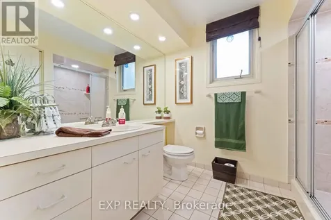 16 Evelyn Street Ottawa ON K2S 1M9