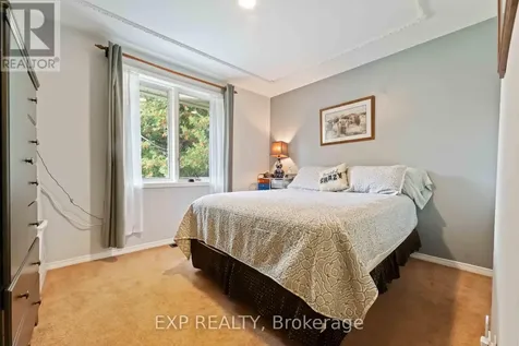16 Evelyn Street Ottawa ON K2S 1M9