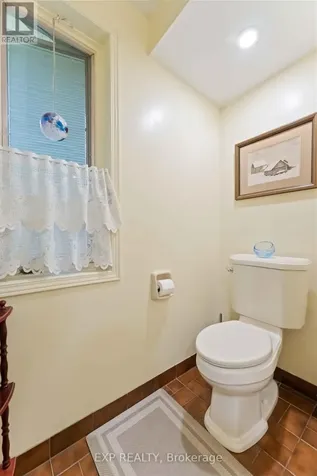 16 Evelyn Street Ottawa ON K2S 1M9