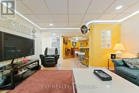 16 Evelyn Street Ottawa ON K2S 1M9