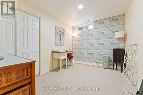 16 Evelyn Street Ottawa ON K2S 1M9