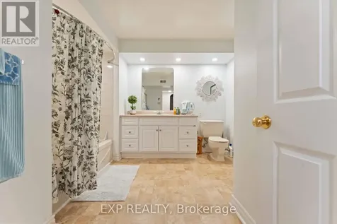 16 Evelyn Street Ottawa ON K2S 1M9