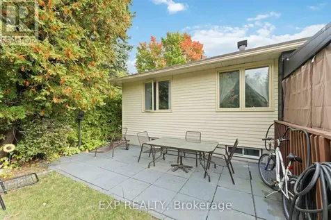 16 Evelyn Street Ottawa ON K2S 1M9