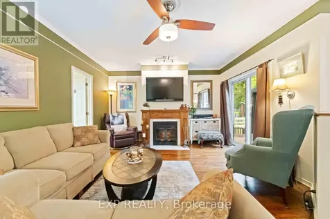 16 Evelyn Street Ottawa ON K2S 1M9