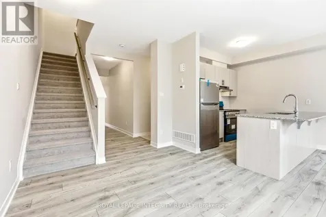 418 Les Emmerson Drive Ottawa ON K2J 4J4