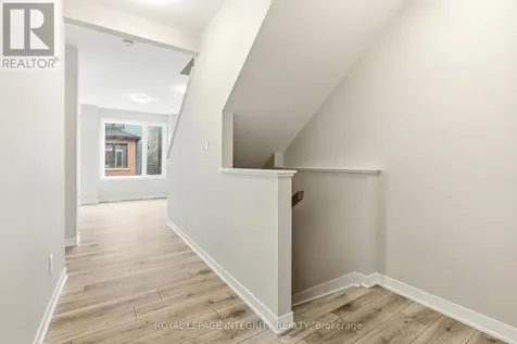418 Les Emmerson Drive Ottawa ON K2J 4J4