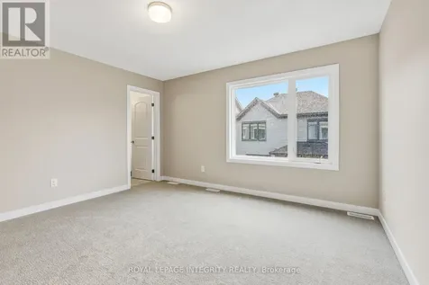 418 Les Emmerson Drive Ottawa ON K2J 4J4