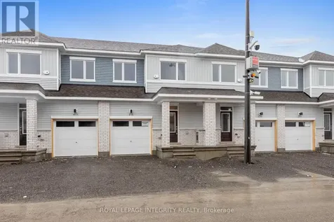418 Les Emmerson Drive Ottawa ON K2J 4J4