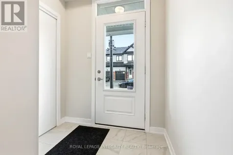 418 Les Emmerson Drive Ottawa ON K2J 4J4