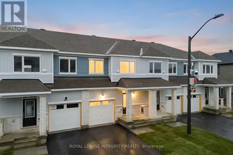 418 Les Emmerson Drive Ottawa ON K2J 4J4