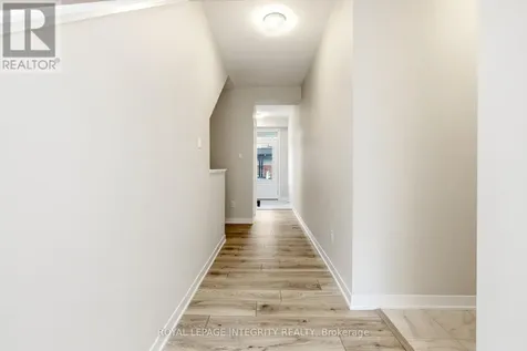 418 Les Emmerson Drive Ottawa ON K2J 4J4