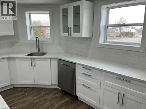 1115 Bay Street Port Rowan ON N0E 1M0