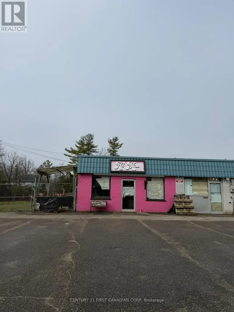 3081 Mosley Street Wasaga Beach ON L9Z 1W7