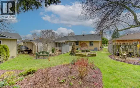 210 Lourdes Street Waterloo ON N2L 1N7