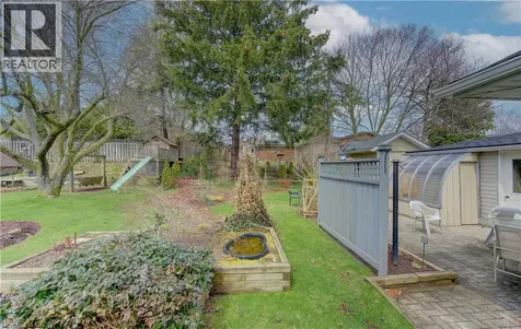 210 Lourdes Street Waterloo ON N2L 1N7