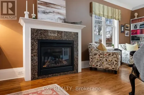 9 Wellington Street Orangeville ON L9W 2L2