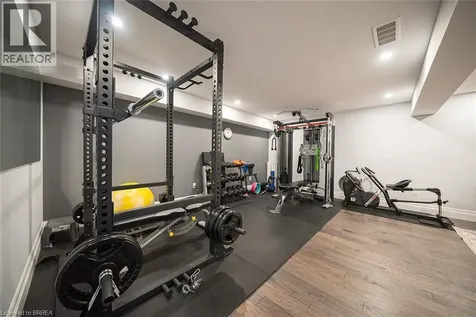 21 Tedley Boulevard Brantford ON N3T 0E3