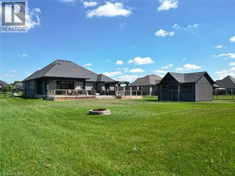 21 Tedley Boulevard Brantford ON N3T 0E3
