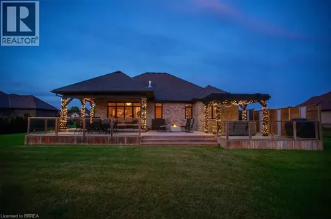 21 Tedley Boulevard Brantford ON N3T 0E3