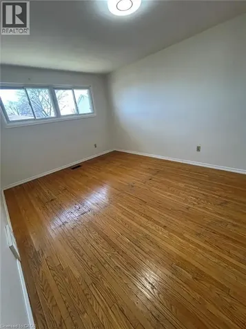 34 Ranchdale Drive Hamilton ON L8V 2M1