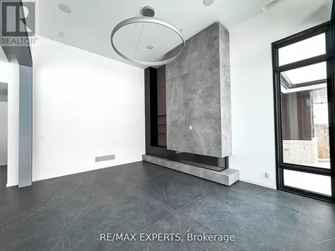 130 Dale Crescent Bradford West Gwillimbury ON L0L 1L0