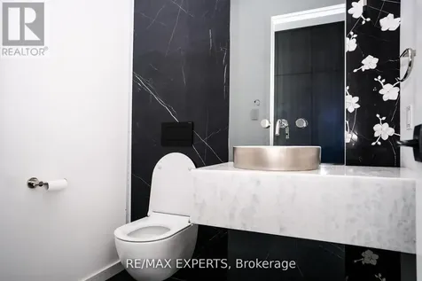 130 Dale Crescent Bradford West Gwillimbury ON L0L 1L0