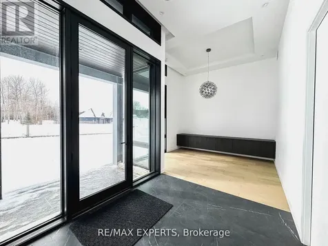 130 Dale Crescent Bradford West Gwillimbury ON L0L 1L0