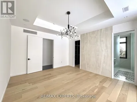 130 Dale Crescent Bradford West Gwillimbury ON L0L 1L0