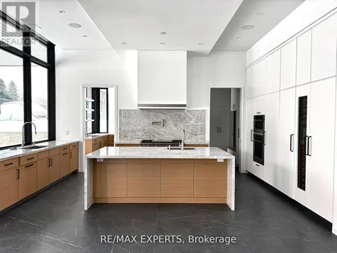 130 Dale Crescent Bradford West Gwillimbury ON L0L 1L0
