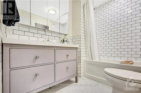 48 Hawthorne Avenue Ottawa ON K1S 0B1