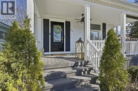 422 Greenfield Street Petrolia ON N0N 1R0