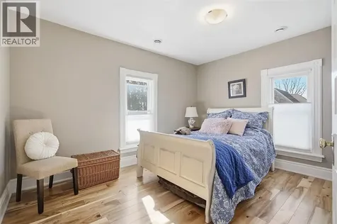 422 Greenfield Street Petrolia ON N0N 1R0