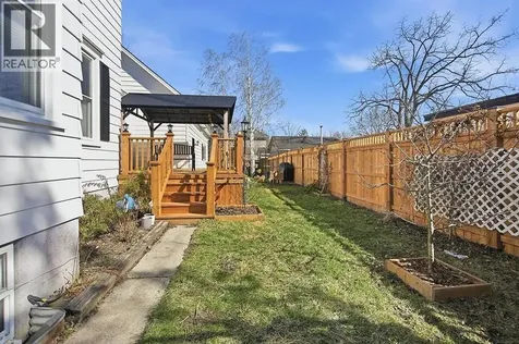 422 Greenfield Street Petrolia ON N0N 1R0
