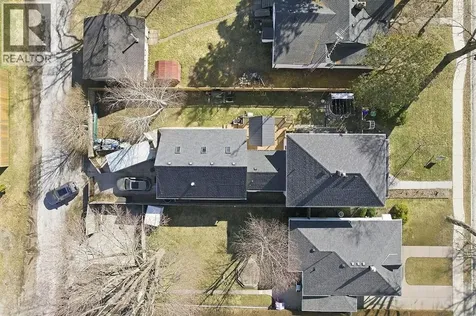 422 Greenfield Street Petrolia ON N0N 1R0