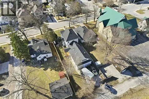 422 Greenfield Street Petrolia ON N0N 1R0