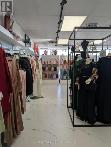 700 Dundas Street East Mississauga (dixie) ON L4Y 3Y5
