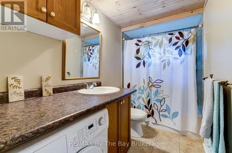 110 24th Street North Wasaga Beach ON L9Z 2E7